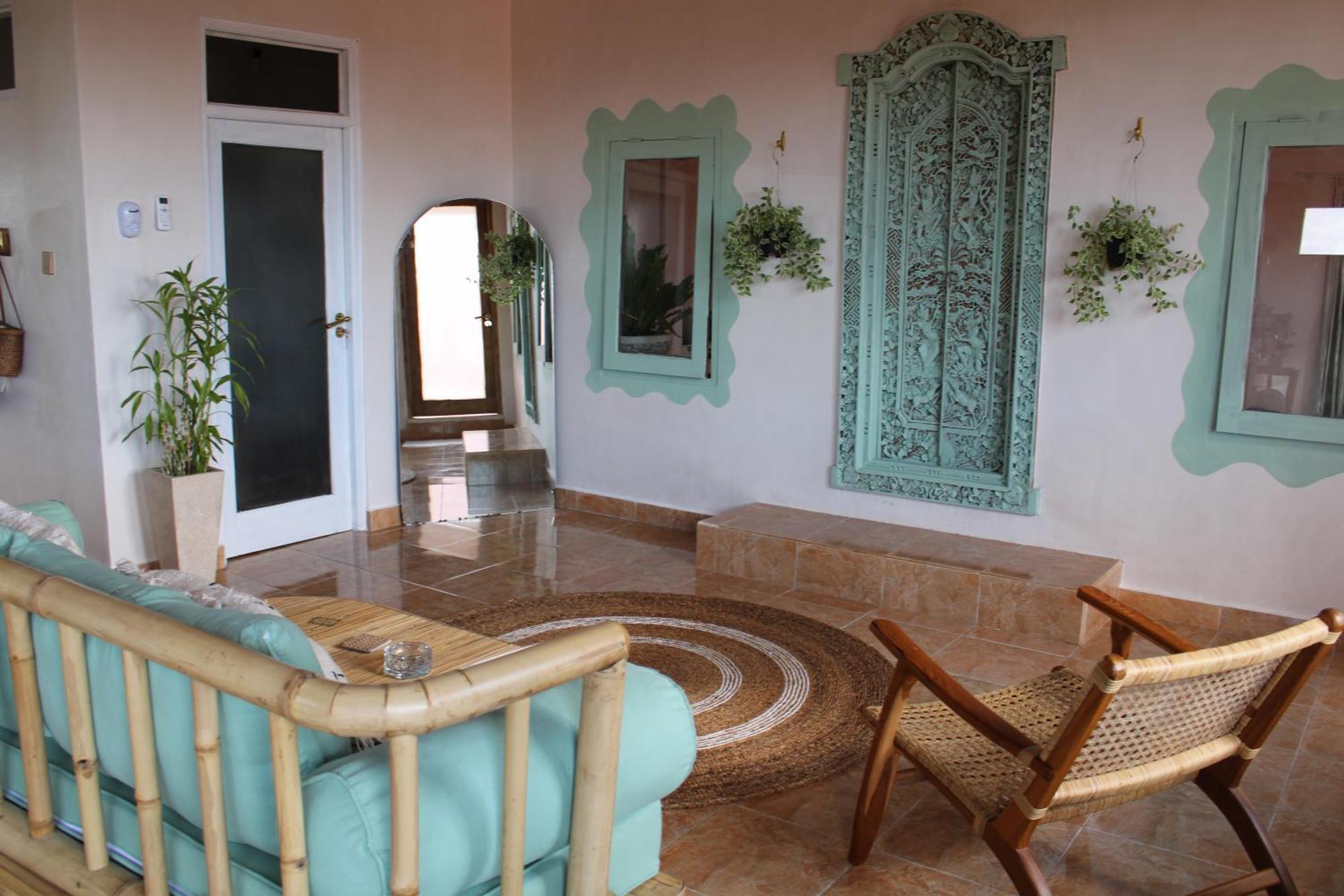 The Ivy Boutique Bed & Breakfast